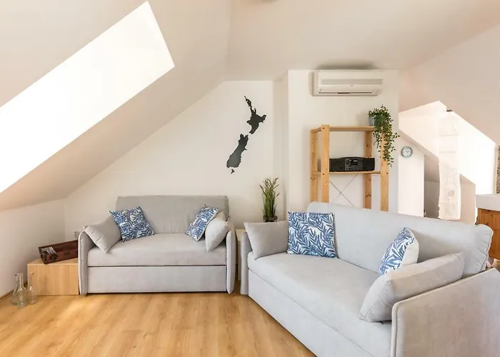 Waterview Apartment Mimice